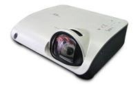 LX640i projector
